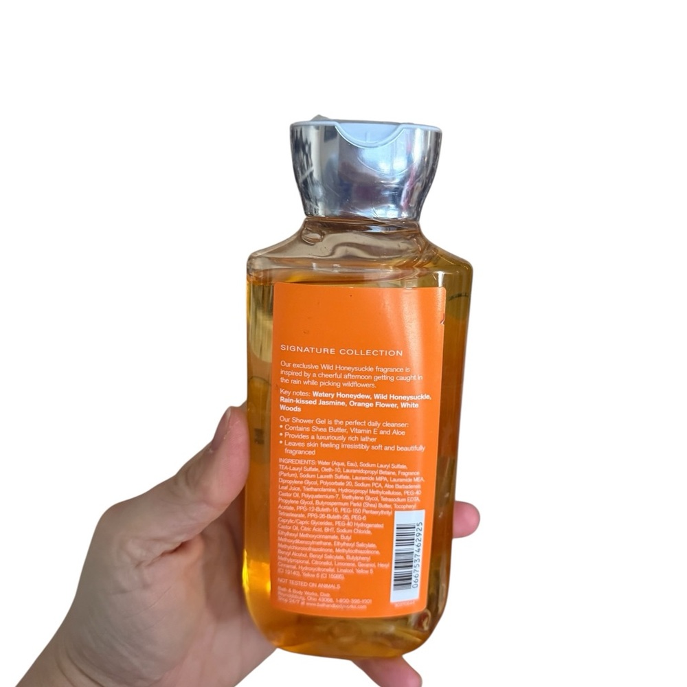Bath & Body Works Wild Honeysuckle Body Wash - Yellow & Silver - Picture 3 of 3